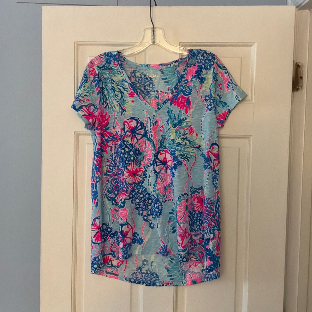 Lilly Pulitzer Etta V-Neck Top Beach You To It Floral Slub Cotton Tee S NEW